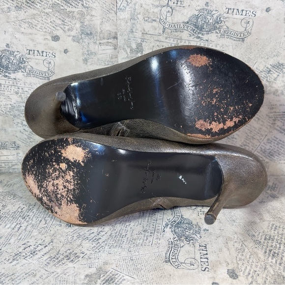 Elizabeth and James Open Toe Ruffled Front Zipper Trim - Picture 10 of 13